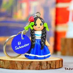 Llavero de Indita Salvadoreรฑa โ Artesanรญa Hecha a Mano โ Souvenir Tรญpico de El Salvador โ Muรฑeca en Porcelana Frรญa para Llaves y Bolsos